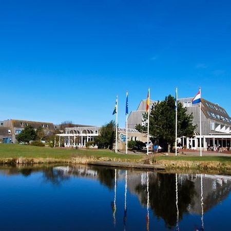 Comfort Appartementen Strandhuys en de Vuurtoren: Beachside Retreat with Private Terrace and Indoor Pool Hollum  Room photo